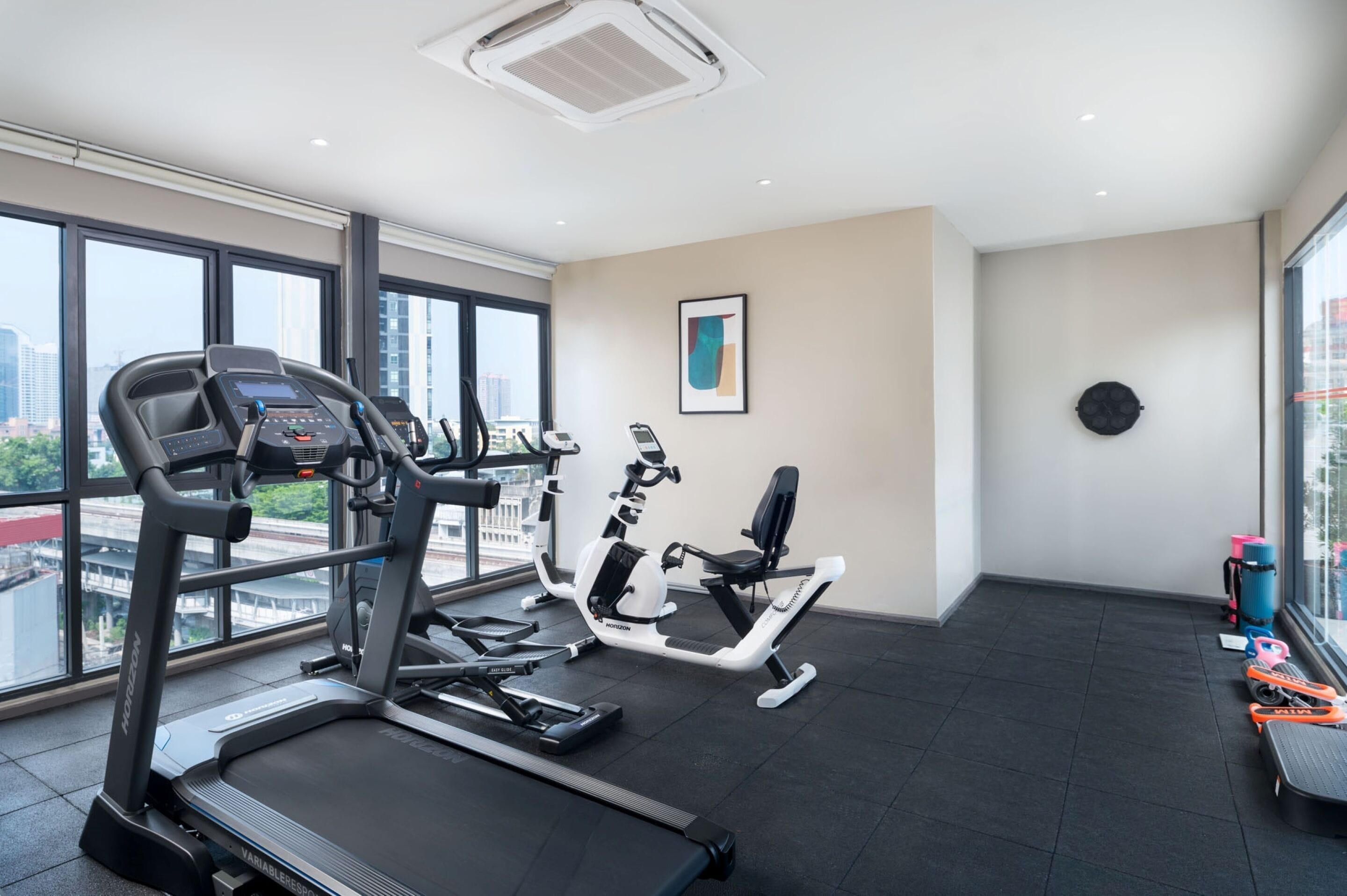 Foto - Lumen Bangkok Udomsuk Station