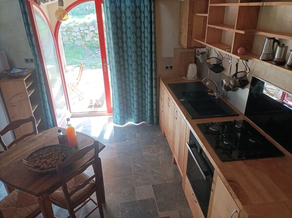 Private kitchen - Gîte D'extramianoux (Beauvène)