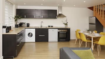 Fridge, microwave, oven, dishwasher