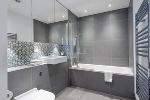 Bathroom - PBC | Two Bed with Balcony JT2 (London)