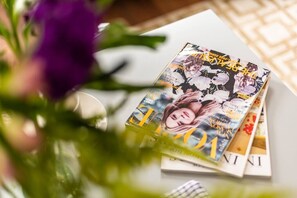 Interior detail - PBC | Studio Apartment Earl's Court 121 EC3 (London)