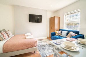 1 bedroom, iron/ironing board, free WiFi - PBC | Studio Apartment Earl's Court 121 EC8 (London)