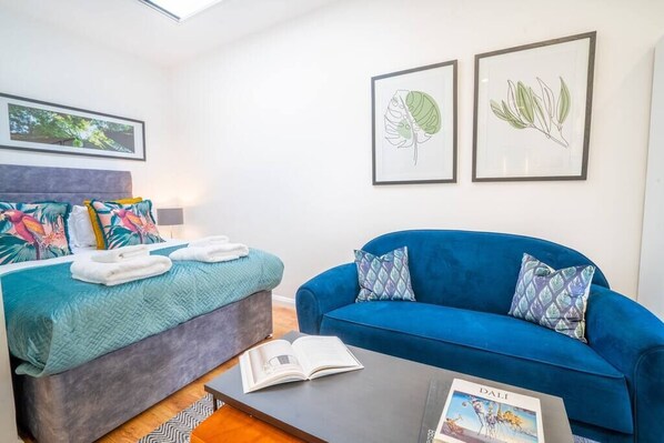 1 bedroom, iron/ironing board, free WiFi