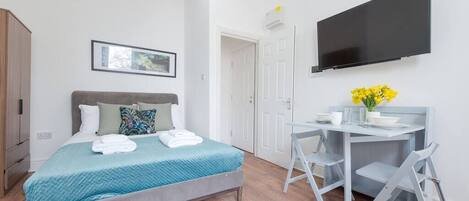 1 bedroom, iron/ironing board, free WiFi, bed sheets