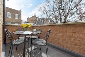 Outdoor dining - PBC | Nice Studio Apt - Earl's Court 119 - EC5 (London)