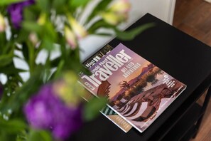 Miscellaneous - PBC | Two-Bed Apt - Earl's Court 119 - EC9 (London)