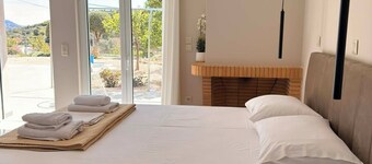 ALLAGIANNIS GROUP APARTMENTS