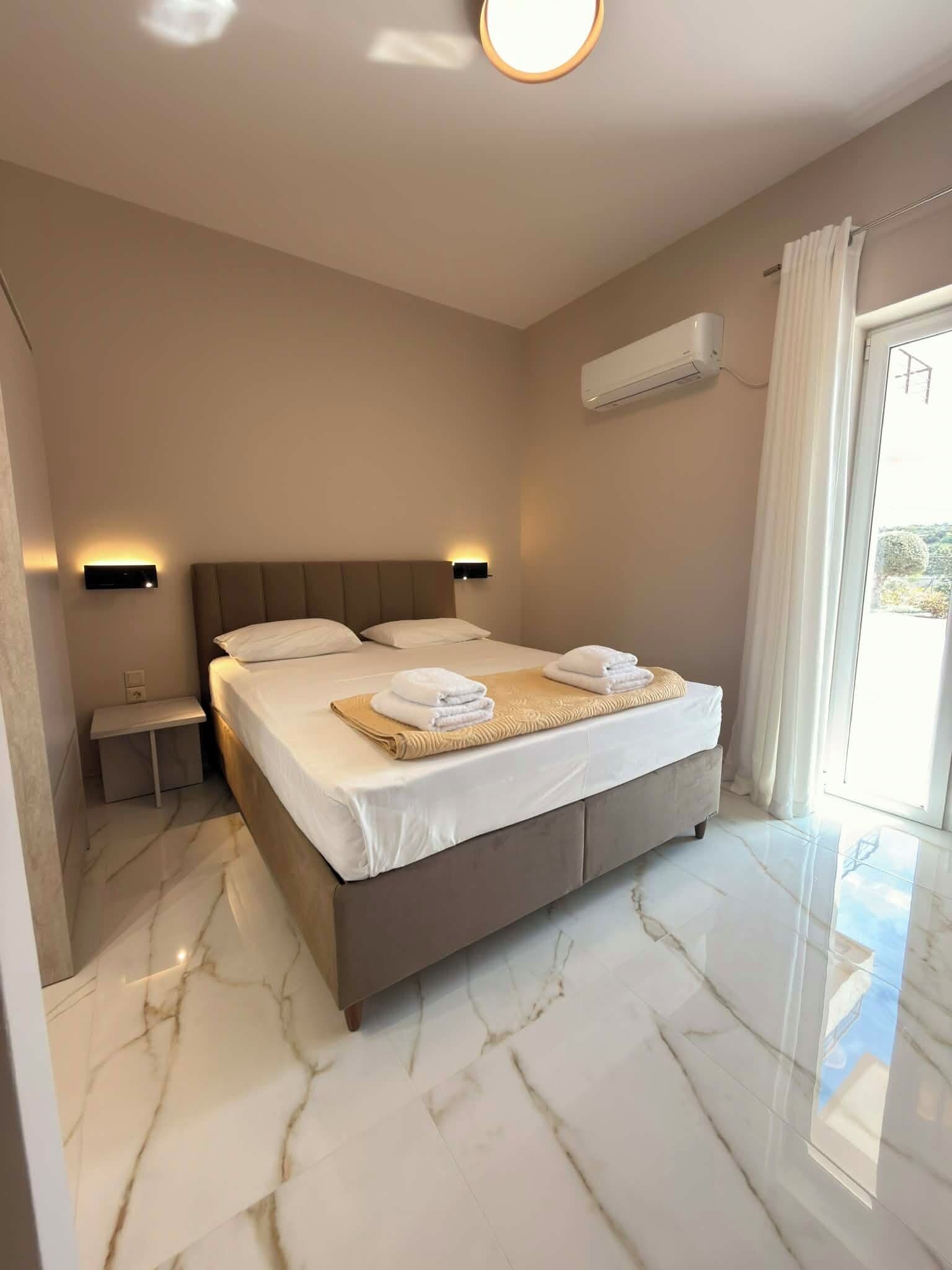 Dobbeltrom – deluxe | Blendingsgardiner, lydisolert, strykejern/-brett og wi-fi (inkludert)