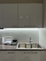 Cortinas blackout y sistema de insonorización