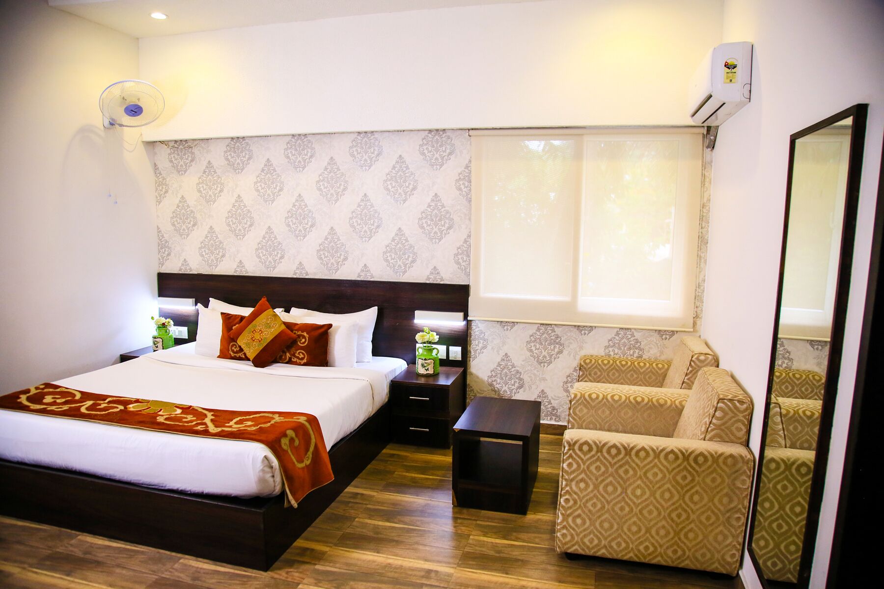 Deluxe Double Room | Premium bedding, individually furnished, laptop workspace, soundproofing