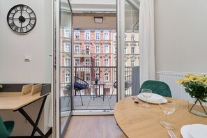 Living room - Sweet Studio Wroclaw by Renters (Wroclaw)