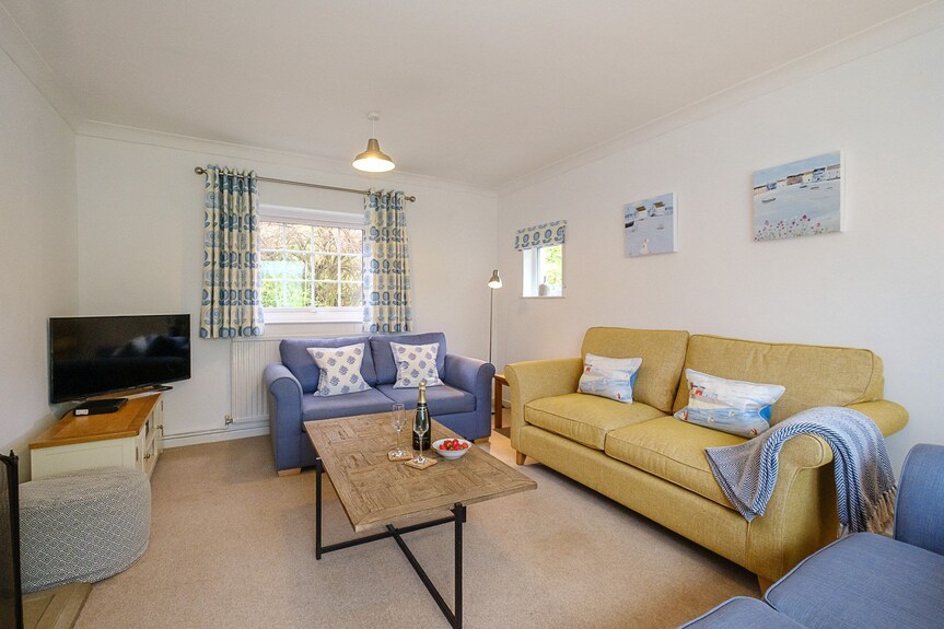 Annie's House - Sleeps 6 Guests In 3 Bedrooms - Thorpeness
