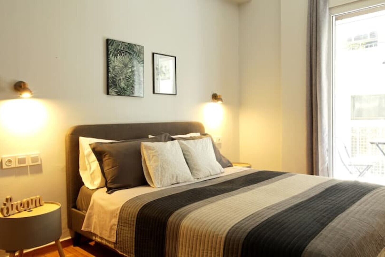 3 Schlafzimmer, Schreibtisch, Bügeleisen/Bügelbrett, WLAN