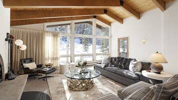 Télévision, cheminée