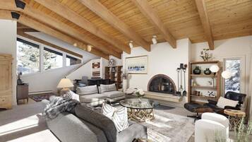 Télévision, cheminée