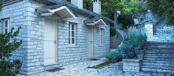 2bedrooms- stone building /Vikos Gorge, Epirus