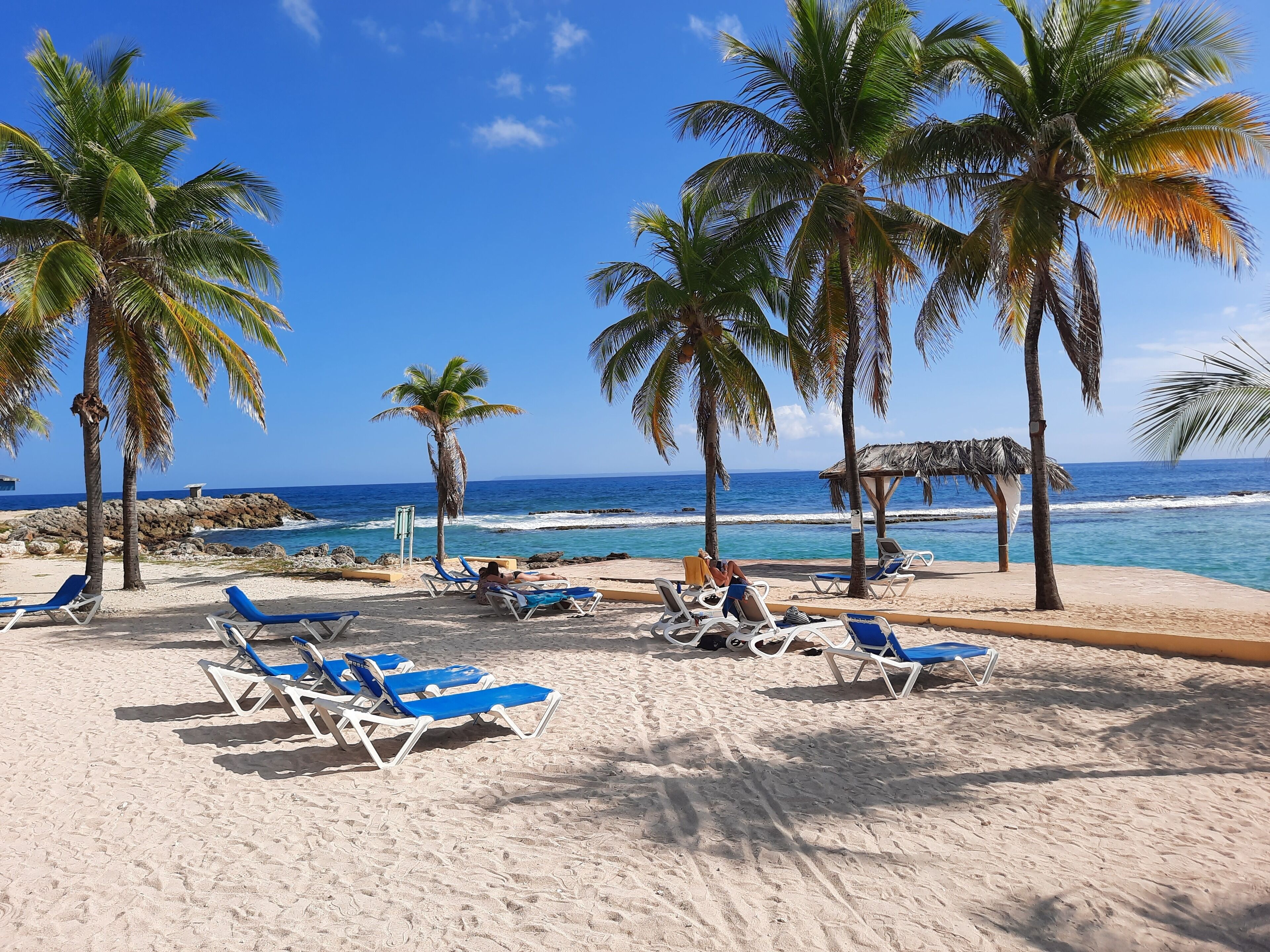 Sun loungers, beach towels