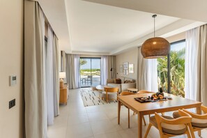 Minibar, in-room safe, desk, free cribs/infant beds - JAZ Elite Amara (Marsa Alam)