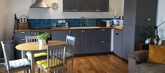 Central Teignmouth - Sleeps 4 - Pets Allowed
