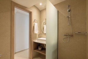 Hair dryer, towels