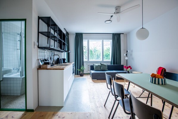 Interior - Flattering Berlin 5-14 (Berlin)