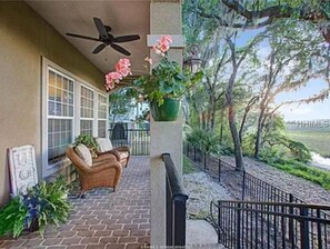 Terrace/patio - Spectacular Sunset Views on the Marsh in Hilton Head Island
Sleeps 8 (Hilton Head Island)