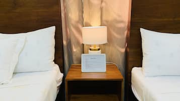 Family Double Room | Free WiFi, bed sheets