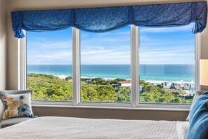 2 室のベッドルーム、アイロン / アイロン台、WiFi (無料)、ベッドシーツ