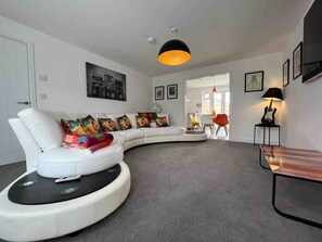 テレビ、ステレオ