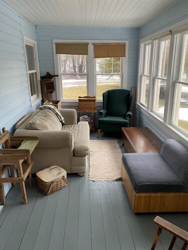 Audrey’s Acres Birchdale, MN-1 Mile to Rainy River Landing & on Snowmobile Trail