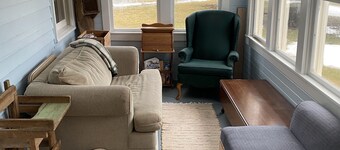 Audrey’s Acres Birchdale, MN-1 Mile to Rainy River Landing & on Snowmobile Trail