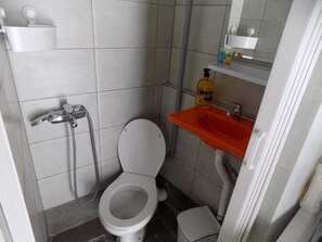 Bathroom - VS studios Single Room Private Bathroom (Skiathos)