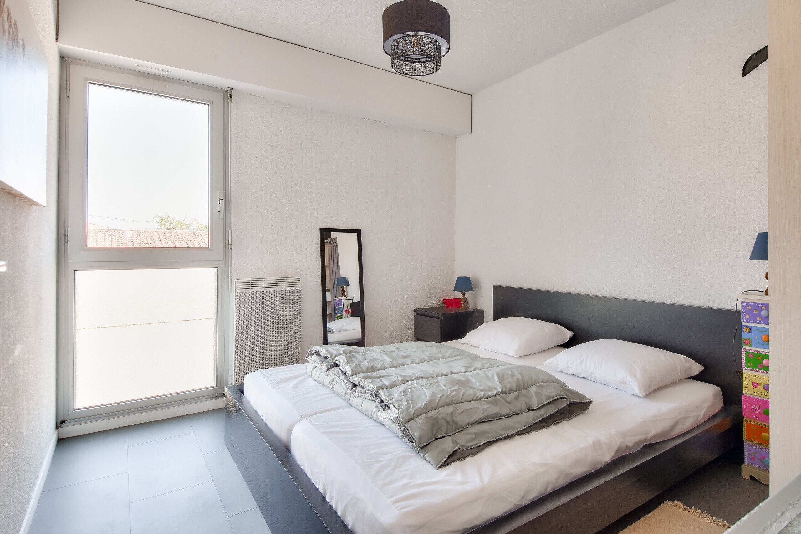 2 slaapkamers, een strijkplank/strijkijzer, gratis wifi