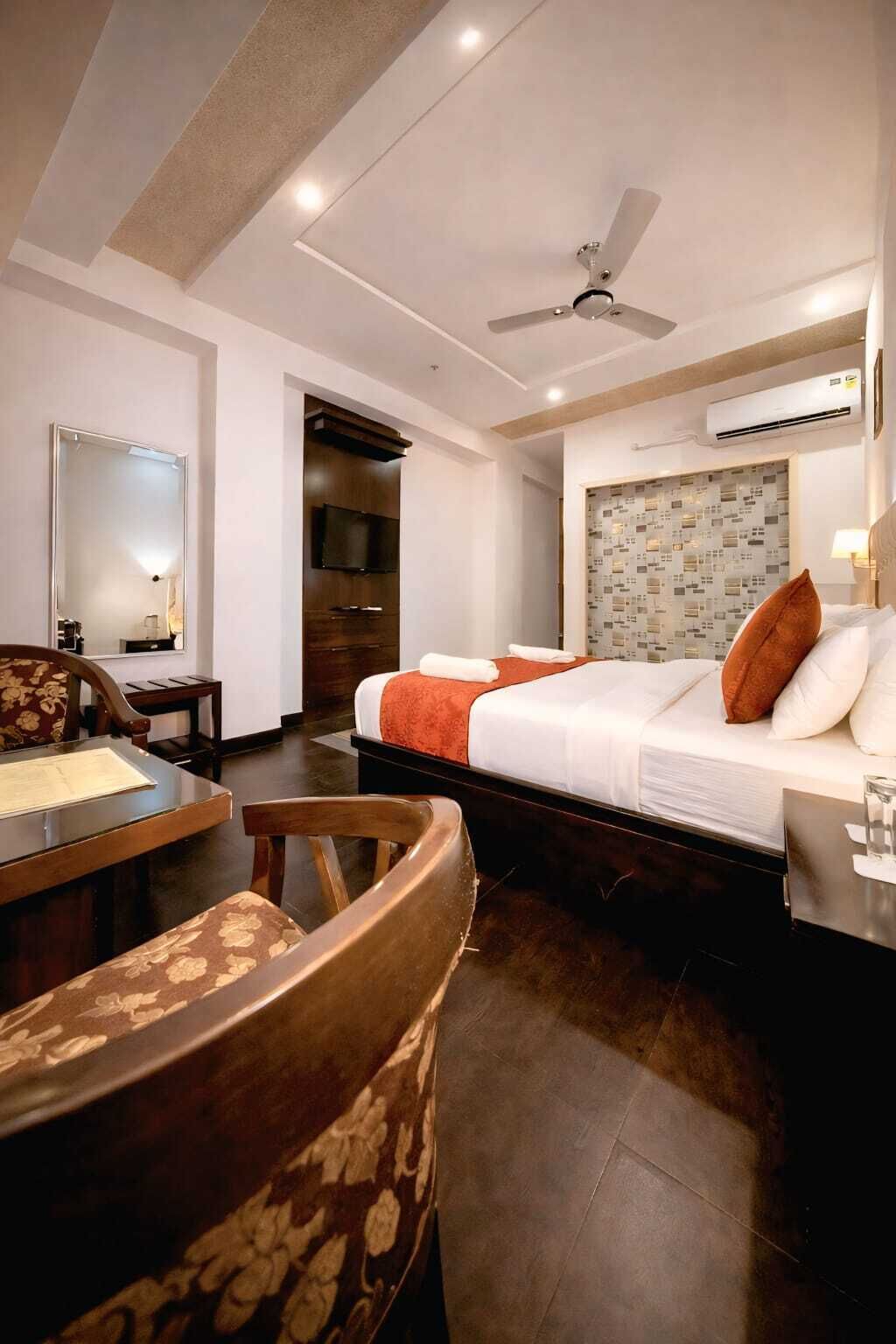 Executive Room