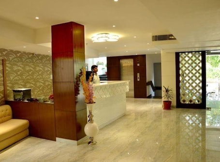 Lobby. Hotel Samovar by Goyal Hoteliers