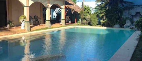 Utomhuspool