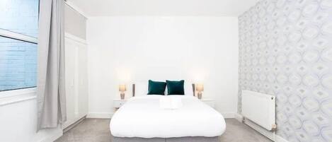 2 bedrooms, desk, free WiFi