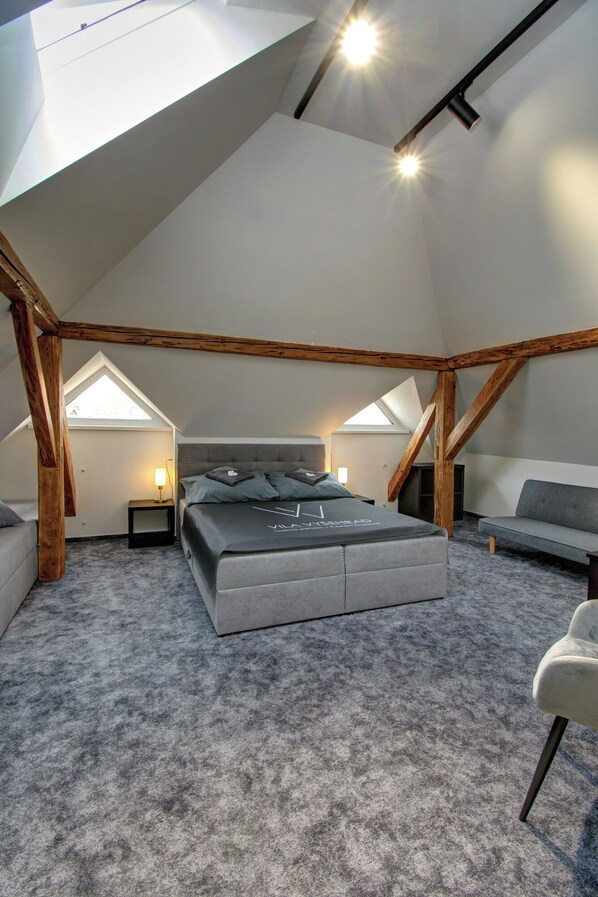 Exclusive Studio Suite | In-room safe, soundproofing, free WiFi