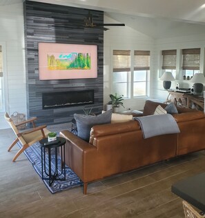 Smart TV, fireplace, printers - Family Beach House - Pet-friendly - private heatable pool, close to the beach (Isle of Palms)