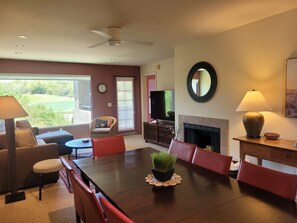Interior - Elegantly furnished with incredible golf course & mtn views from every room! (Tucson)
