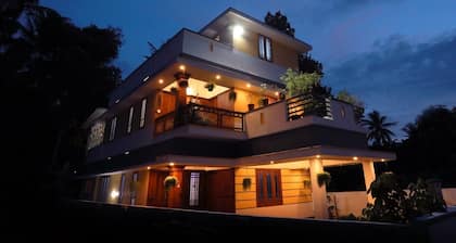 Family friendly Homestay with Homely food Near by Kovalam bypass Trivandrum