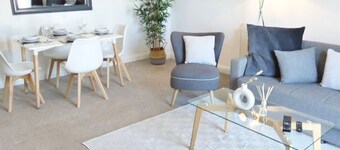 Spacious 4-Bed, 2-Bath Home Near General Hospital with Free Parking