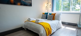 Modern Private Apartment Centrally Located