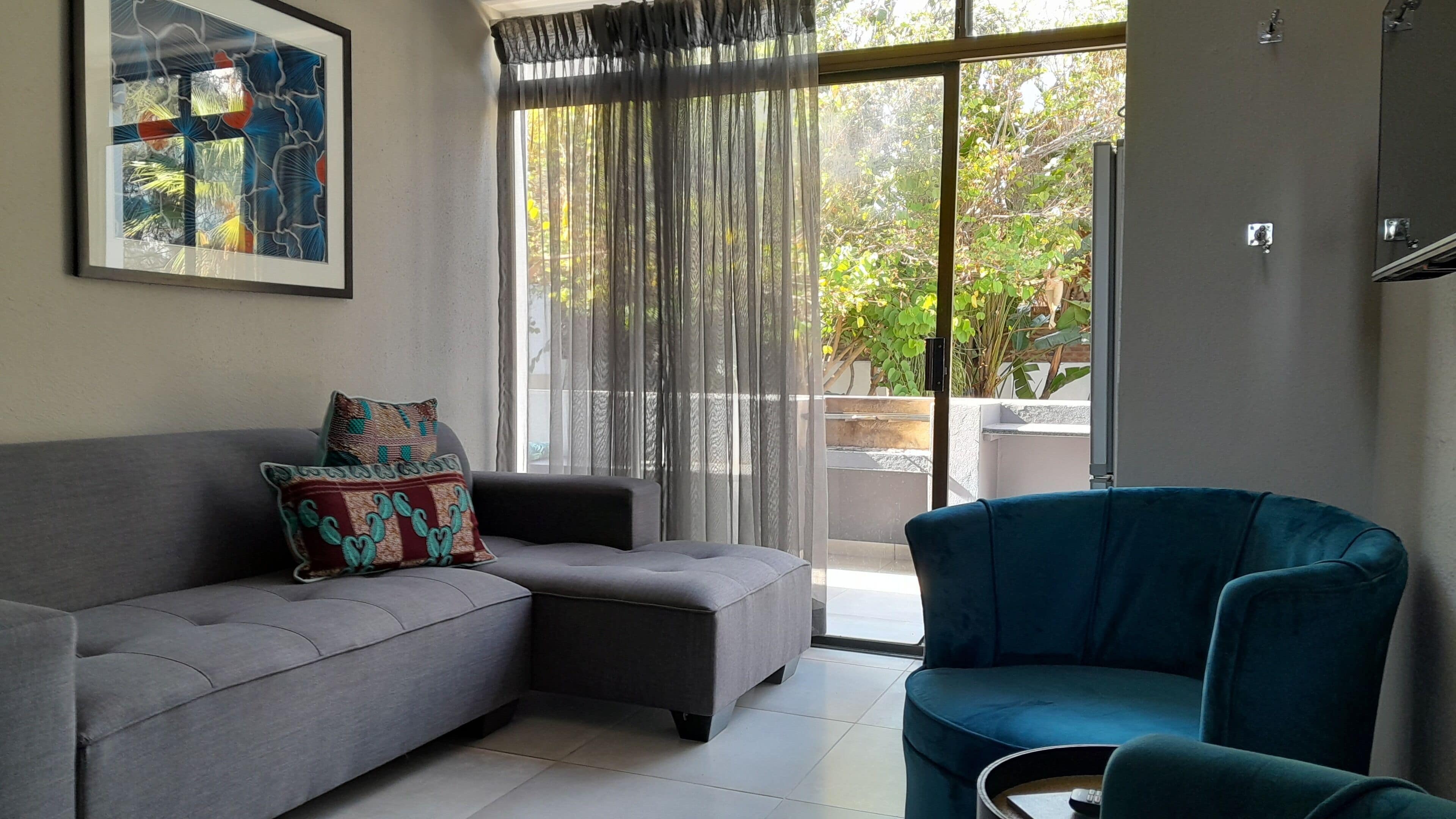 Apartemen Deluks | Area keluarga | Smart TV 32-inci dengan saluran TV digital, TV, dan Netflix