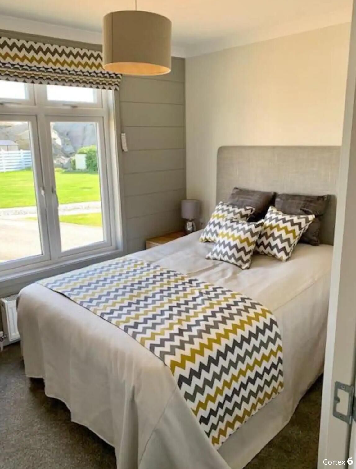 3 bedrooms, iron/ironing board, bed sheets