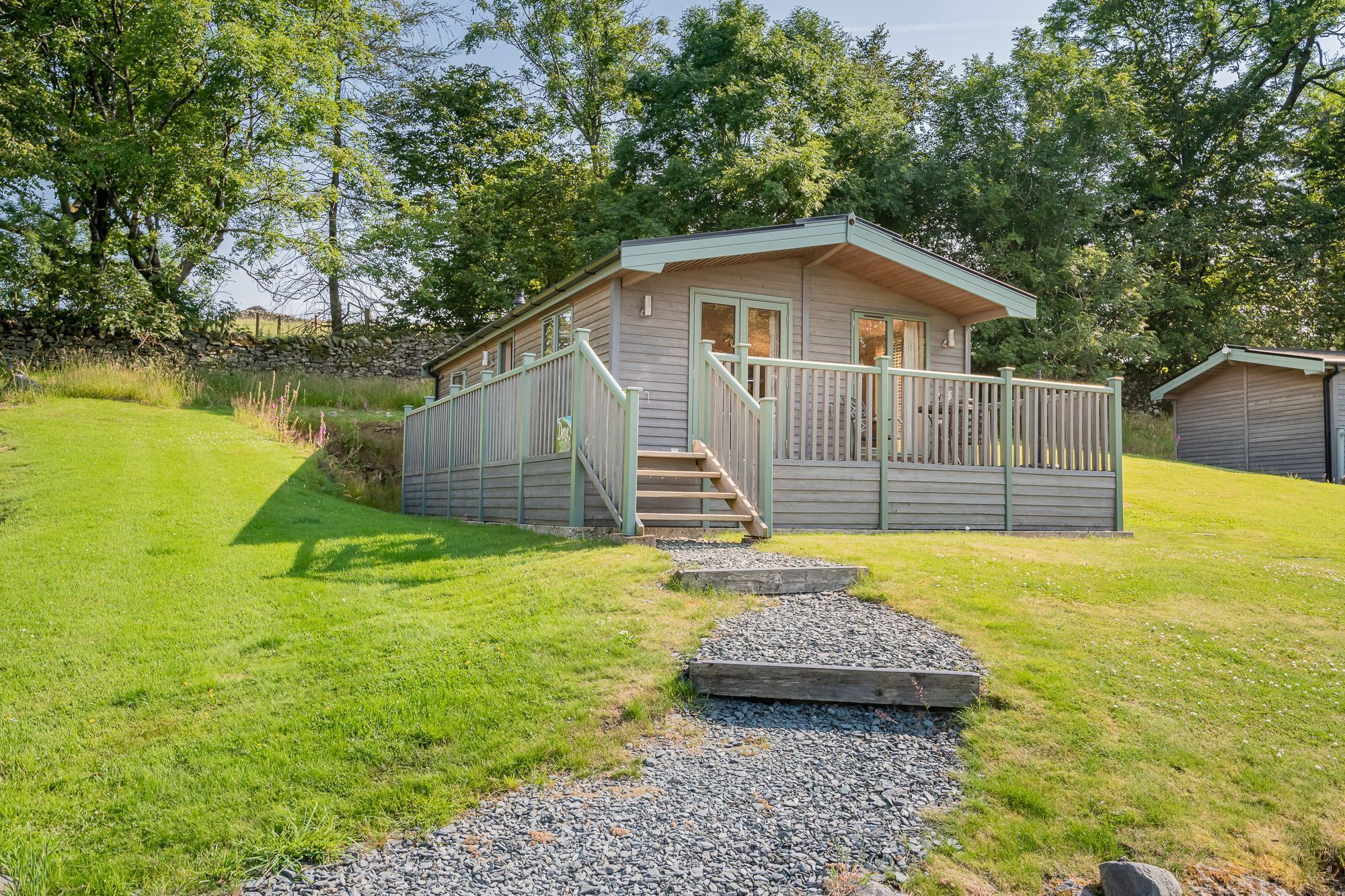 Dene Lodge - a holiday lodge that sleeps 2 with an en-suite