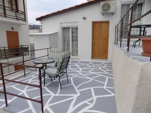 Apartment | Terrace/patio
