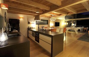 Fridge, microwave, oven, coffee/tea maker