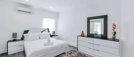 1 chambre, fer et planche à repasser, Wi-Fi, draps fournis