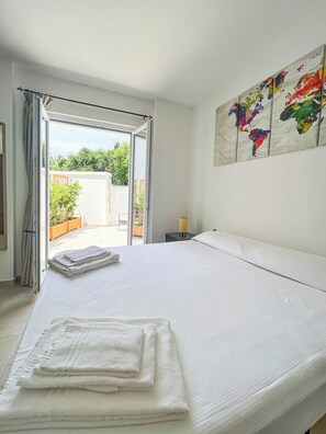 Dobbeltrom – comfort, privat bad | Italienske Frette-laken, sengetøy av topp kvalitet og dundyner